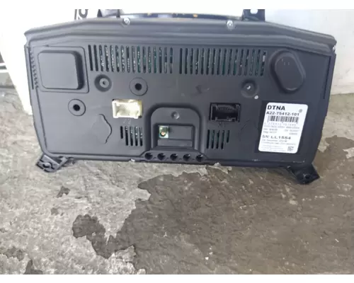 FREIGHTLINER CASCADIA 126 GAUGE CLUSTER