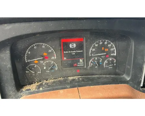 FREIGHTLINER CASCADIA 126 GAUGE CLUSTER