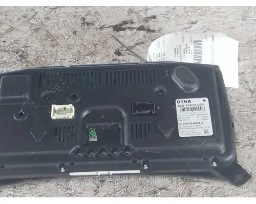 FREIGHTLINER CASCADIA 126 GAUGE CLUSTER