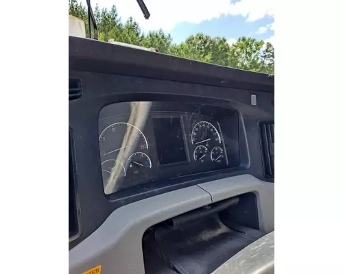 FREIGHTLINER CASCADIA 126 GAUGE CLUSTER