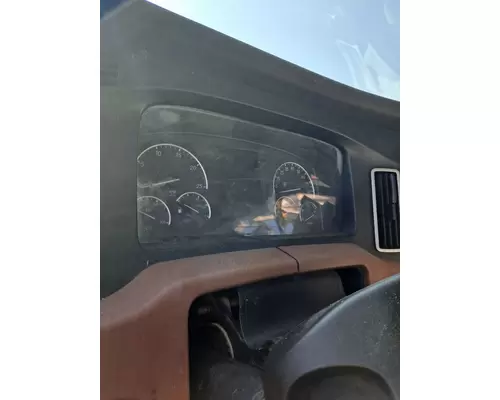 FREIGHTLINER CASCADIA 126 GAUGE CLUSTER