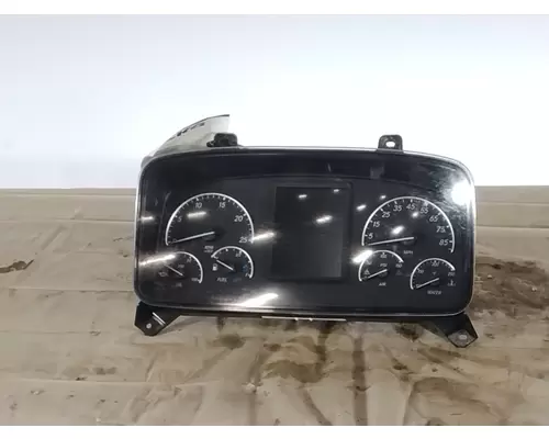 FREIGHTLINER CASCADIA 126 GAUGE CLUSTER