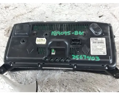 FREIGHTLINER CASCADIA 126 GAUGE CLUSTER