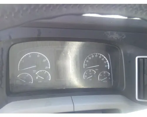 FREIGHTLINER CASCADIA 126 GAUGE CLUSTER