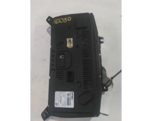 FREIGHTLINER CASCADIA 126 GAUGE CLUSTER