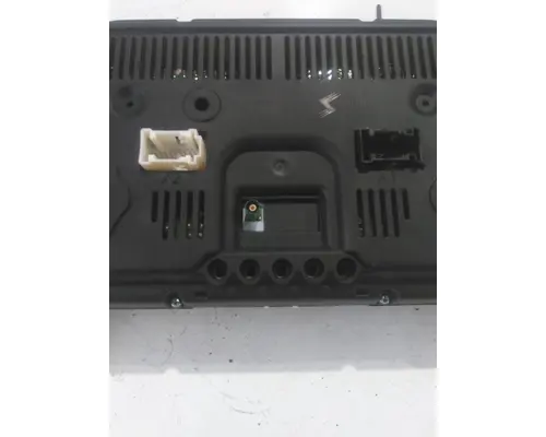 FREIGHTLINER CASCADIA 126 GAUGE CLUSTER