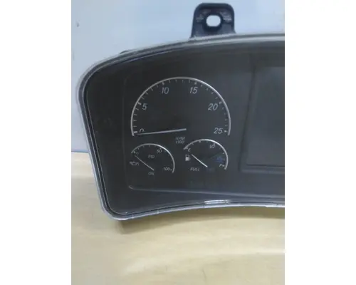 FREIGHTLINER CASCADIA 126 GAUGE CLUSTER