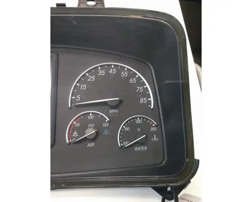 FREIGHTLINER CASCADIA 126 GAUGE CLUSTER