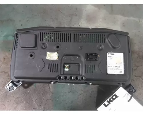 FREIGHTLINER CASCADIA 126 GAUGE CLUSTER