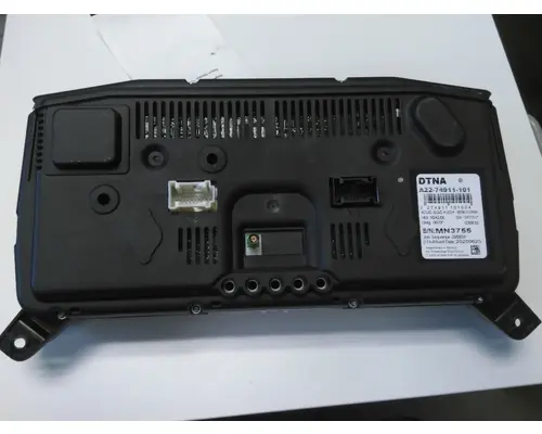 FREIGHTLINER CASCADIA 126 GAUGE CLUSTER