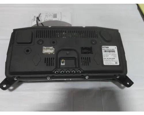 FREIGHTLINER CASCADIA 126 GAUGE CLUSTER