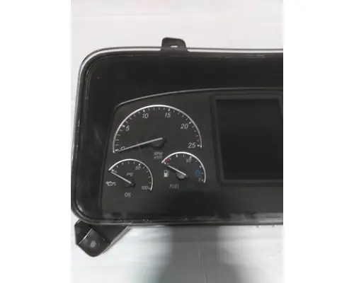 FREIGHTLINER CASCADIA 126 GAUGE CLUSTER