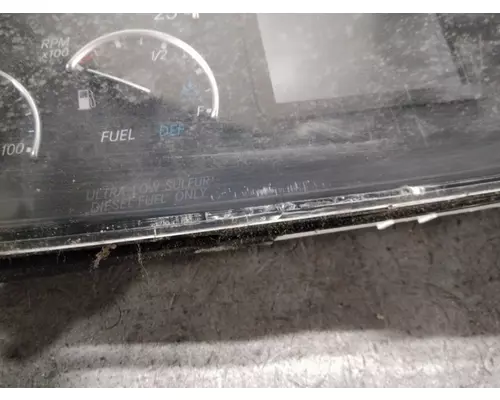 FREIGHTLINER CASCADIA 126 GAUGE CLUSTER