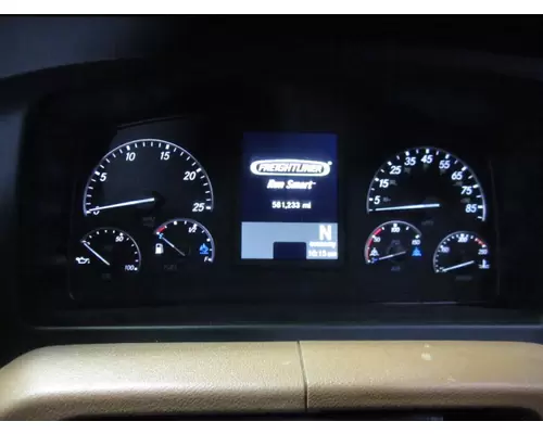 FREIGHTLINER CASCADIA 126 GAUGE CLUSTER