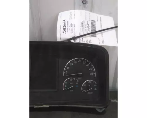 FREIGHTLINER CASCADIA 126 GAUGE CLUSTER