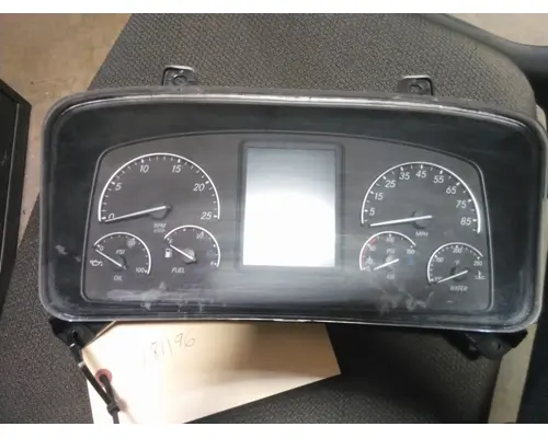 FREIGHTLINER CASCADIA 126 GAUGE CLUSTER