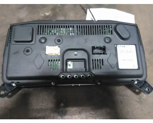 FREIGHTLINER CASCADIA 126 GAUGE CLUSTER