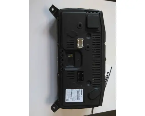 FREIGHTLINER CASCADIA 126 GAUGE CLUSTER