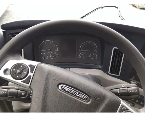 FREIGHTLINER CASCADIA 126 GAUGE CLUSTER