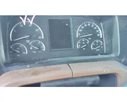 FREIGHTLINER CASCADIA 126 GAUGE CLUSTER