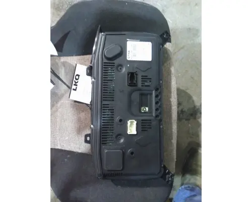 FREIGHTLINER CASCADIA 126 GAUGE CLUSTER