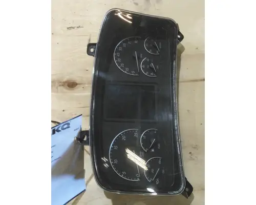 FREIGHTLINER CASCADIA 126 GAUGE CLUSTER