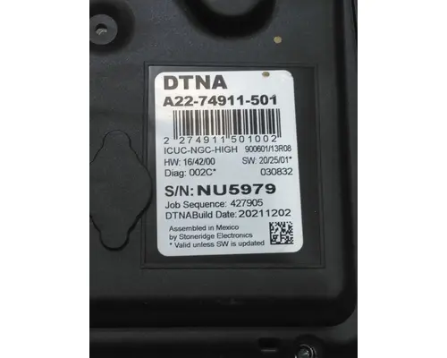 FREIGHTLINER CASCADIA 126 GAUGE CLUSTER