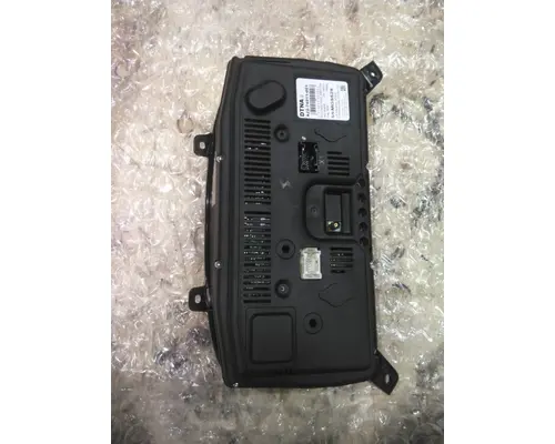 FREIGHTLINER CASCADIA 126 GAUGE CLUSTER