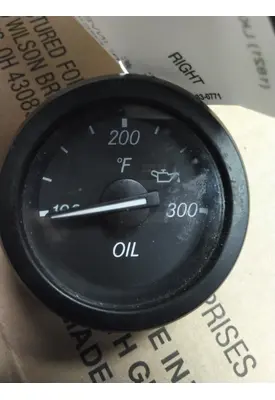 FREIGHTLINER CASCADIA 126 GAUGE OIL PRESSURE