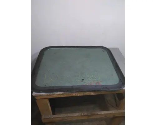 FREIGHTLINER CASCADIA 126 GLASS, BACK