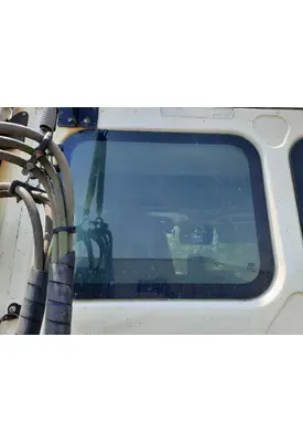 FREIGHTLINER CASCADIA 126 GLASS, BACK