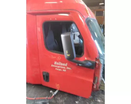 FREIGHTLINER CASCADIA 126 GLASS, DOOR, FRONT