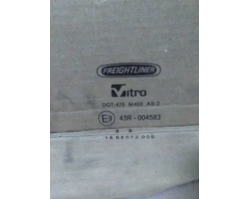 FREIGHTLINER CASCADIA 126 GLASS, DOOR, FRONT