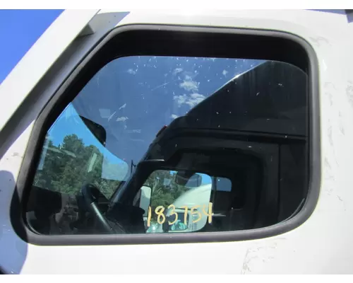 FREIGHTLINER CASCADIA 126 GLASS, DOOR, FRONT