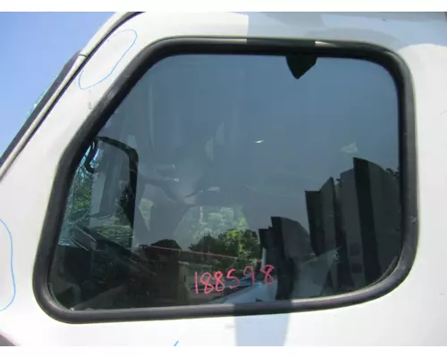 FREIGHTLINER CASCADIA 126 GLASS, DOOR, FRONT