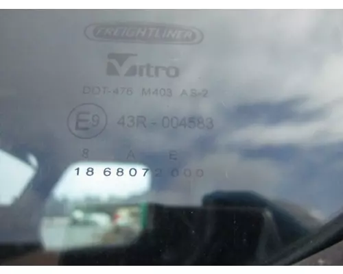 FREIGHTLINER CASCADIA 126 GLASS, DOOR, FRONT