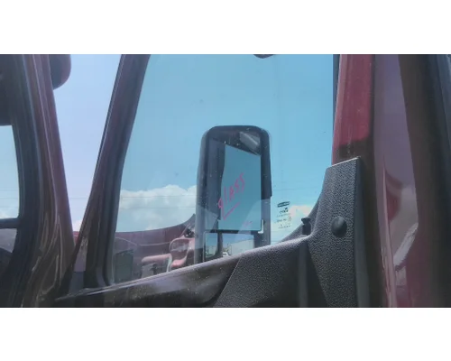 FREIGHTLINER CASCADIA 126 GLASS, DOOR, FRONT