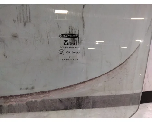 FREIGHTLINER CASCADIA 126 GLASS, DOOR, FRONT