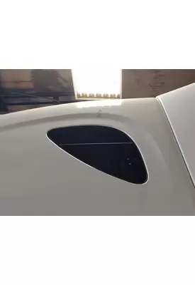 FREIGHTLINER CASCADIA 126 GLASS, SLEEPER