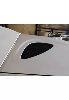 FREIGHTLINER CASCADIA 126 GLASS, SLEEPER