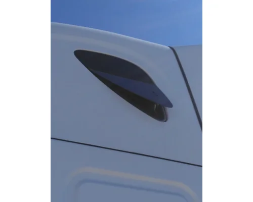 FREIGHTLINER CASCADIA 126 GLASS, SLEEPER