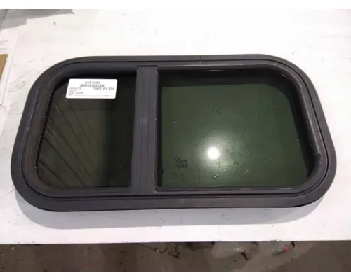 FREIGHTLINER CASCADIA 126 GLASS, SLEEPER