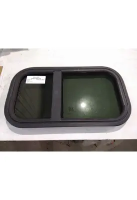 FREIGHTLINER CASCADIA 126 GLASS, SLEEPER