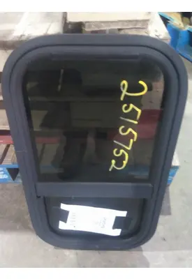 FREIGHTLINER CASCADIA 126 GLASS, SLEEPER