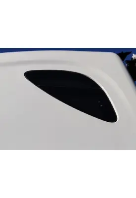 FREIGHTLINER CASCADIA 126 GLASS, SLEEPER