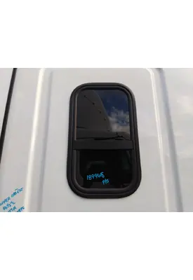 FREIGHTLINER CASCADIA 126 GLASS, SLEEPER