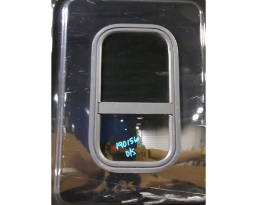 FREIGHTLINER CASCADIA 126 GLASS, SLEEPER