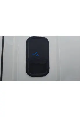 FREIGHTLINER CASCADIA 126 GLASS, SLEEPER