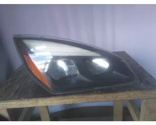 FREIGHTLINER CASCADIA 126 HEADLAMP ASSEMBLY