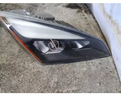 FREIGHTLINER CASCADIA 126 HEADLAMP ASSEMBLY